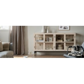 Skænke med glaslåger