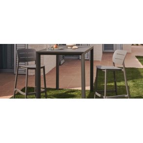 Udendørs barstole og counterstole