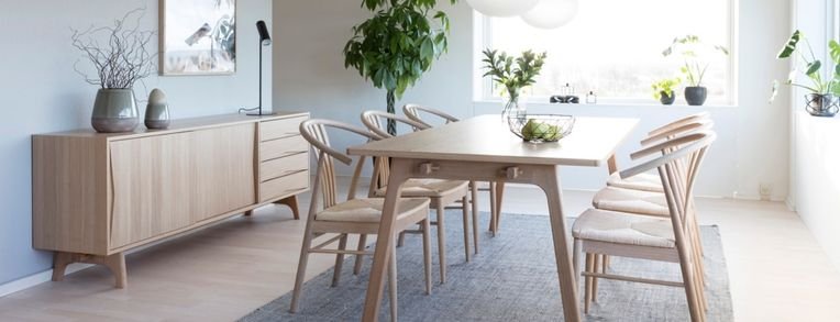 Spisebordsstole i træ