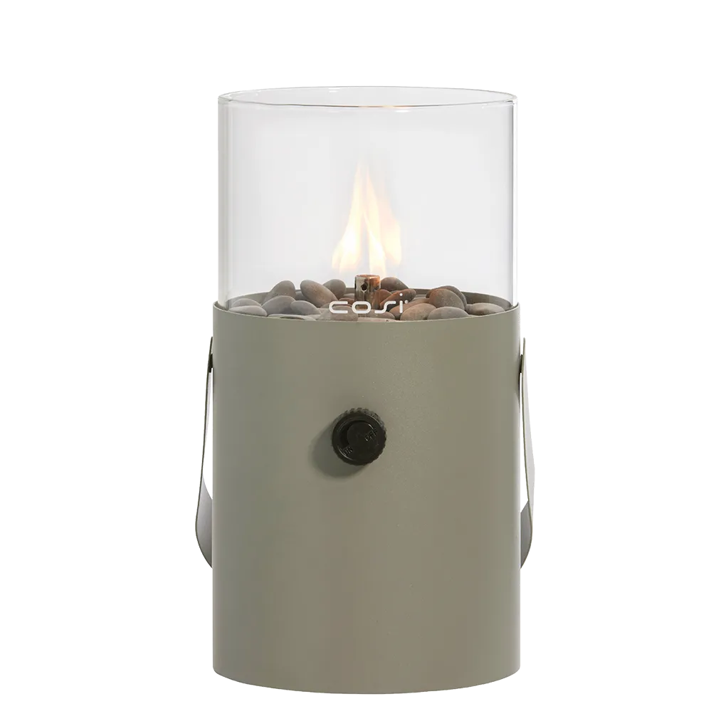 COSI FIRES Cosiscoop Original gasslanterne, m. håndtak, glass og småstein – olivengrønn metall (H:30)