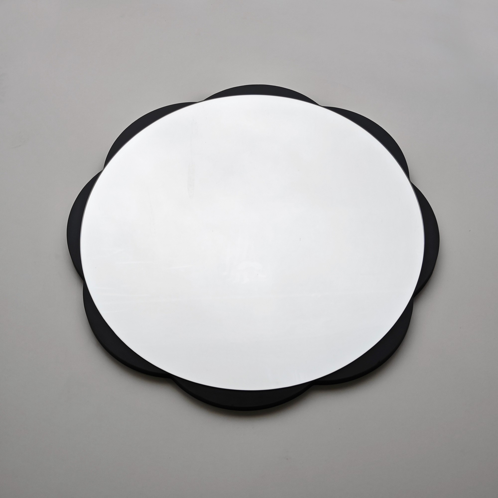 NORDVÄRK Fiore vægspejl, rund - spejlglas og sort melamin (Ø65)
