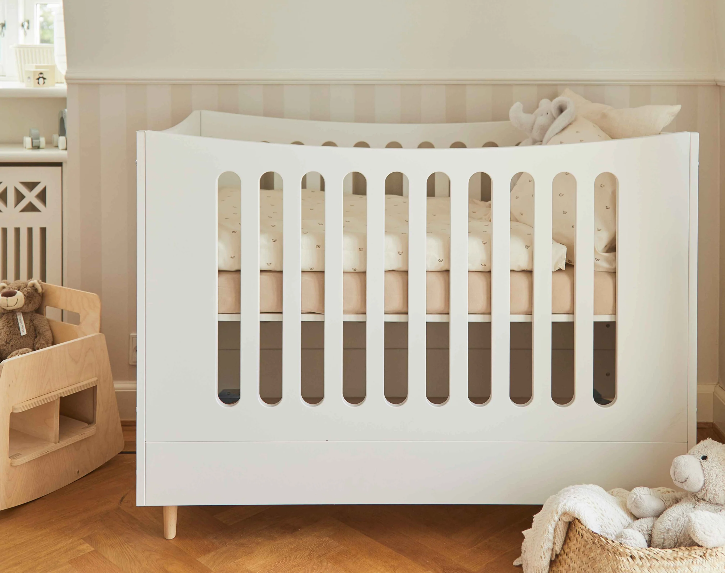 Manis-H Babyseng - Madrasmål: 60*120 cm Udvendige mål: 64*124*93 cm