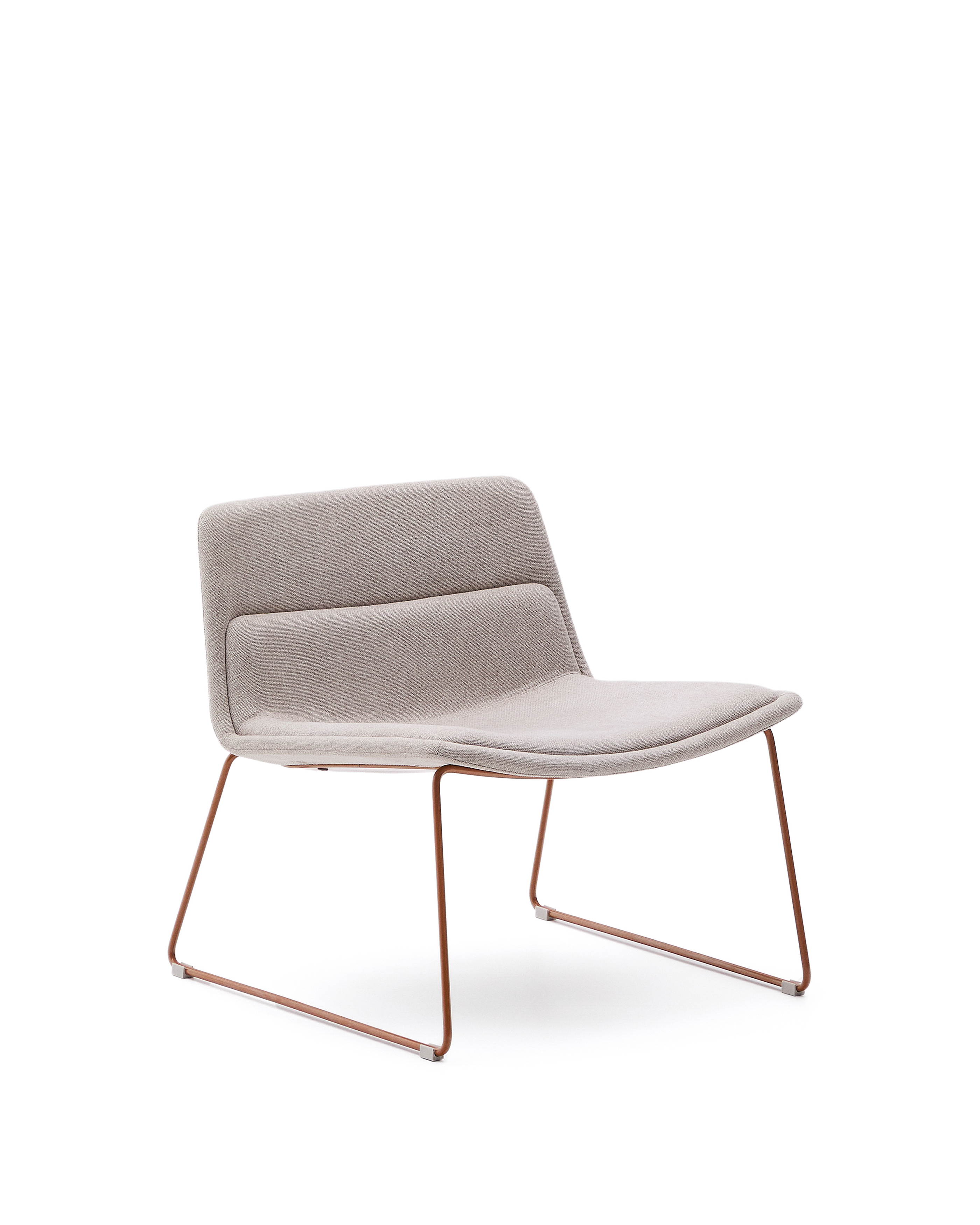 KAVE HOME Zahara beige fåtölj med stålben och FSC 100 % terrakottafinish