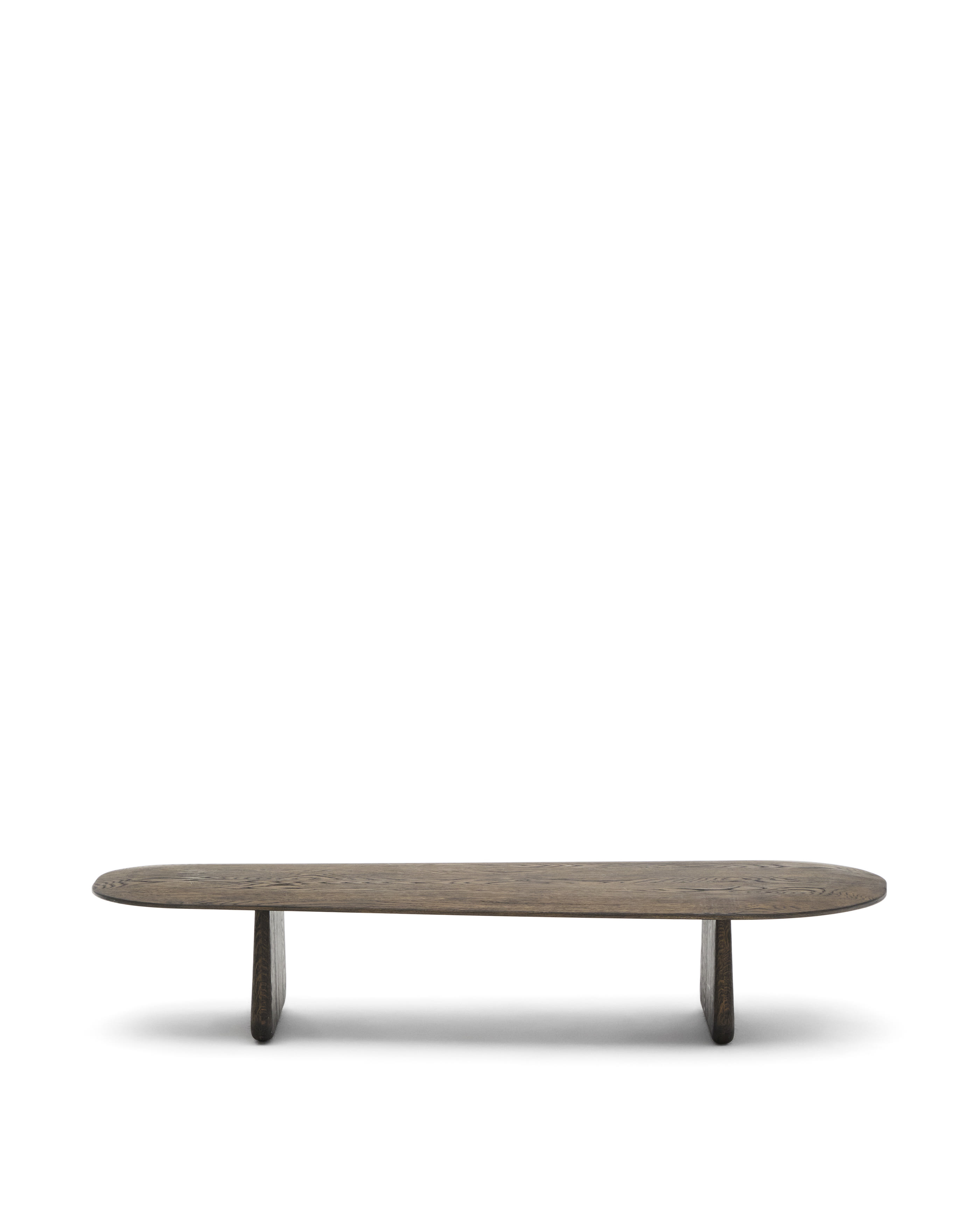 LAFORMA Pirita sofabord fremstillet af massivt egetræ i en mørk finish, 146 x 56,5 cm FSC 100%.