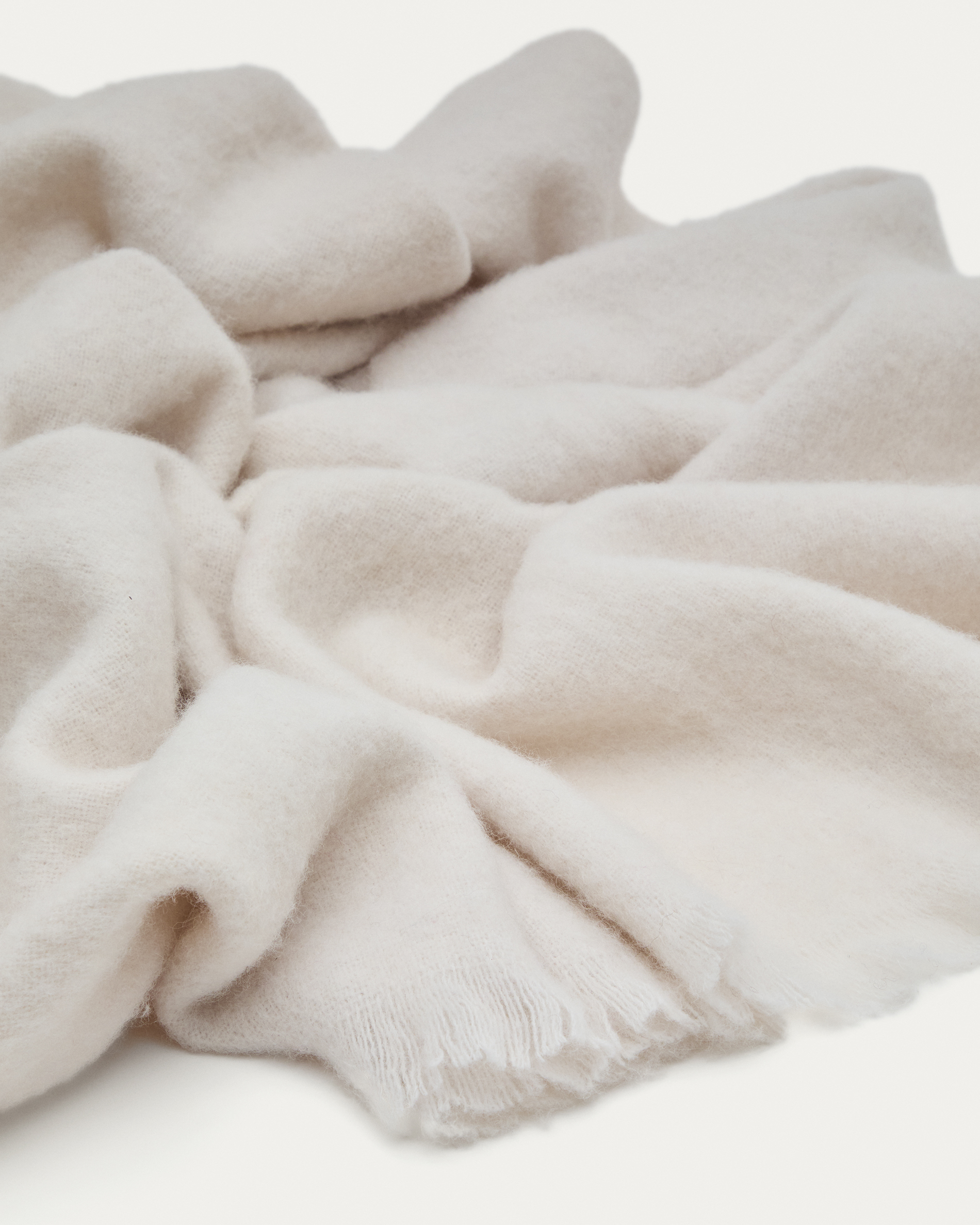 KAVE HOME Hura plaid, m. frynser, rektangulær – ecru uld (170×130)