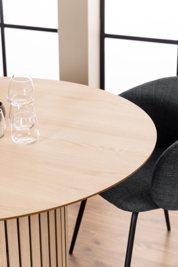 ACT NORDIC Linley spisebord, rund - hvidpigmenteret egefinér og eg (120)