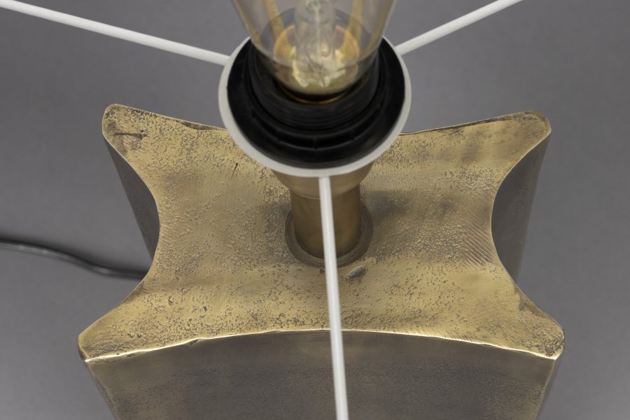 DUTCHBONE Rico bordlampe - creme hr og guld aluminium