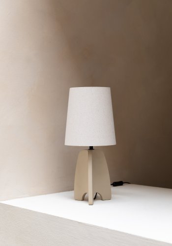 ZUIVER Saba bordlampe - creme linned og beige beton