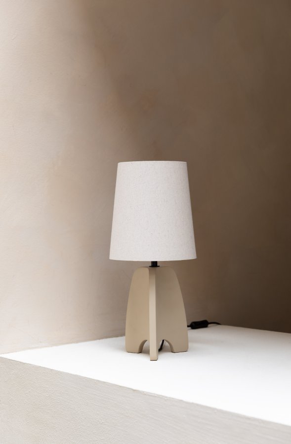 ZUIVER Saba bordlampe - creme linned og beige beton