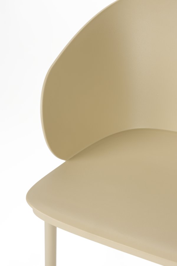 WHITE LABEL LIVING Gigi spisestuestol, med armlener - beige plast og stl