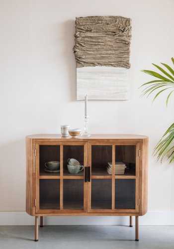 WHITE LABEL LIVING Yaz skjenk, hy, m. 2 drer og 1 hylle - brunt gummitre