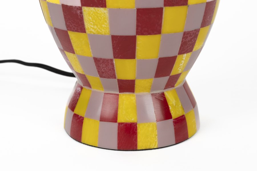 BOLD MONKEY Var inte r&auml;dd f&ouml;r f&auml;rg Bordslampa Gul