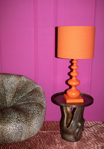 BOLD MONKEY N&auml;r Orange &auml;r Kung Bordslampa