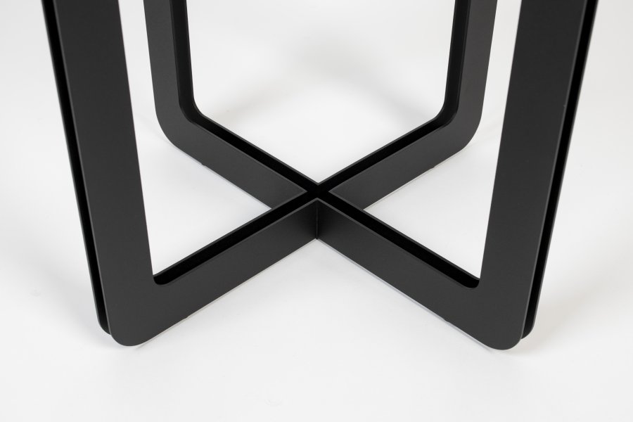 ZUIVER sidebord i midten, svart