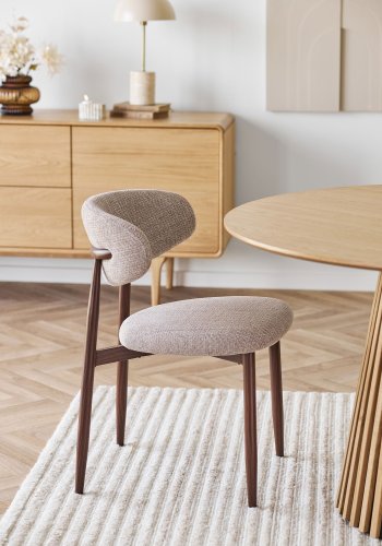 HOUSE NORDIC�Levanto spisebordsstol - sand polyester og valn�d tr�look st�l