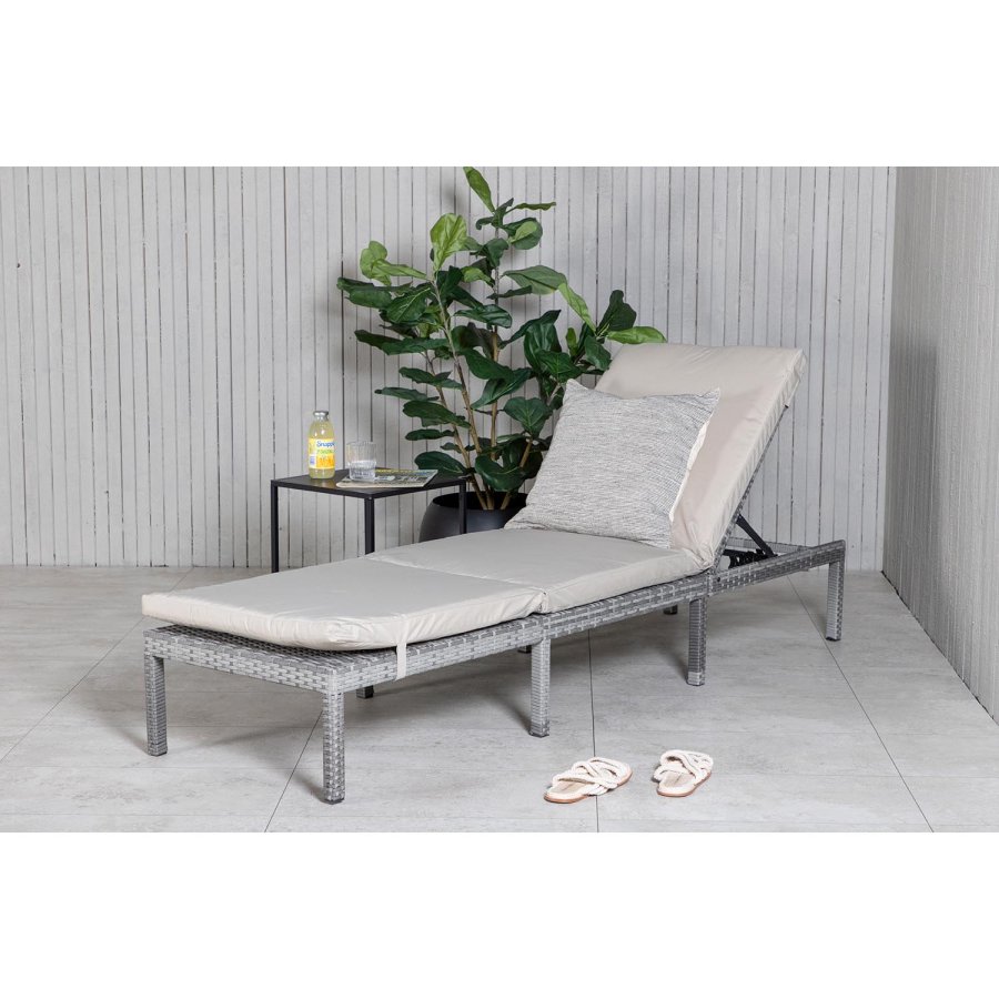 VENTURE DESIGN Bilbao fluktstol, med pute - gr polyester, gr polyrattan og aluminium