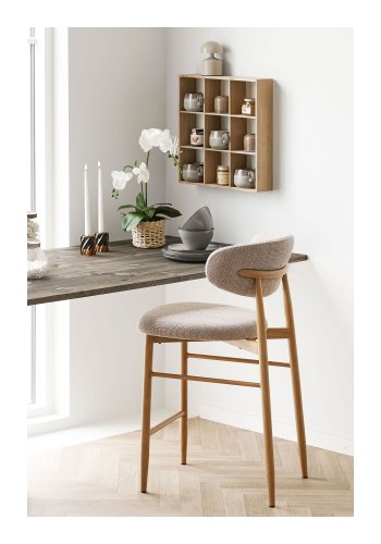 HOUSE NORDIC�Levanto counterstol, m. rygl�n og fodst�tte - sand polyester og natur tr�look st�l