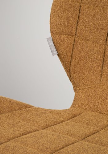 ZUIVER OMG spisestuestol - kamelpolyester og svart jern