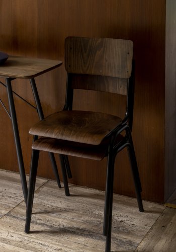 DUTCHBONE Scuola spisestuestol - valnttfarget kryssfiner og stl