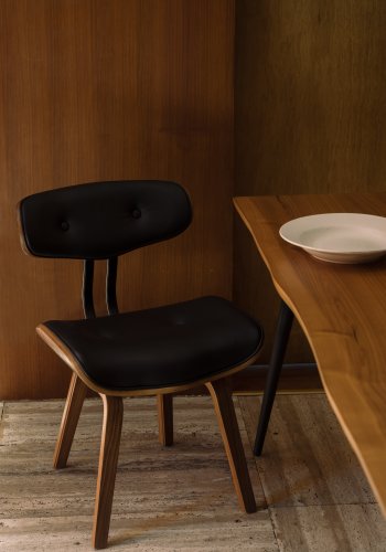 DUTCHBONE Blackwood Esszimmerstuhl - Schwarz- und Walnuss-Eschenholz