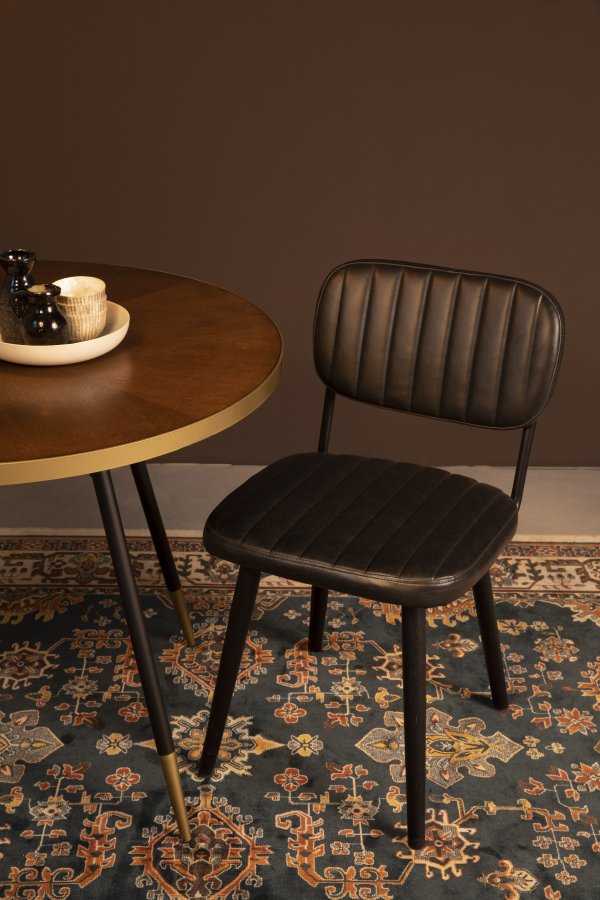 WHITE LABEL LIVING Jake Worn spisestuestol - sort kunstskinn og eik