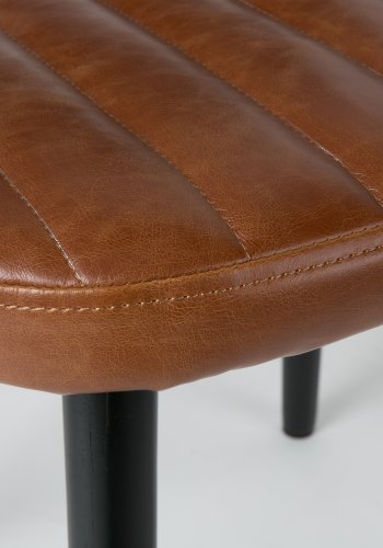 WHITE LABEL LIVING Jake Worn spisestuestol - brunt kunstskinn og eik