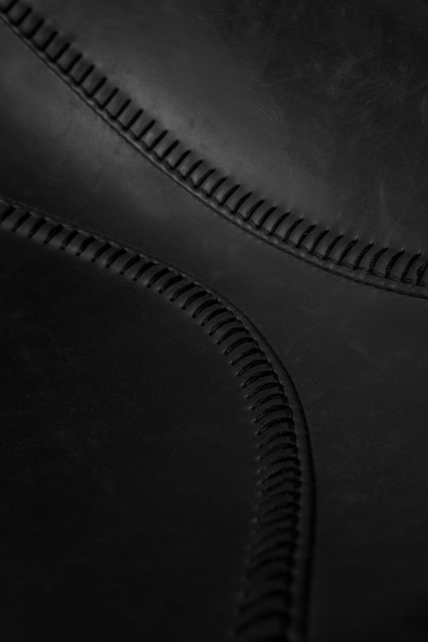 DUTCHBONE Franky Esszimmerstuhl - schwarzes PU und schwarzer Stahl