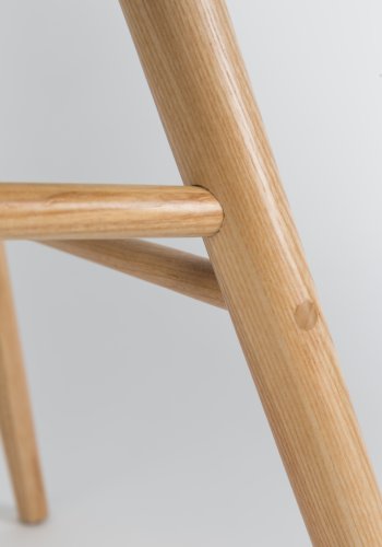 ZUIVER Albert Kuip spisestuestol - mrkegr plast og naturlig ask