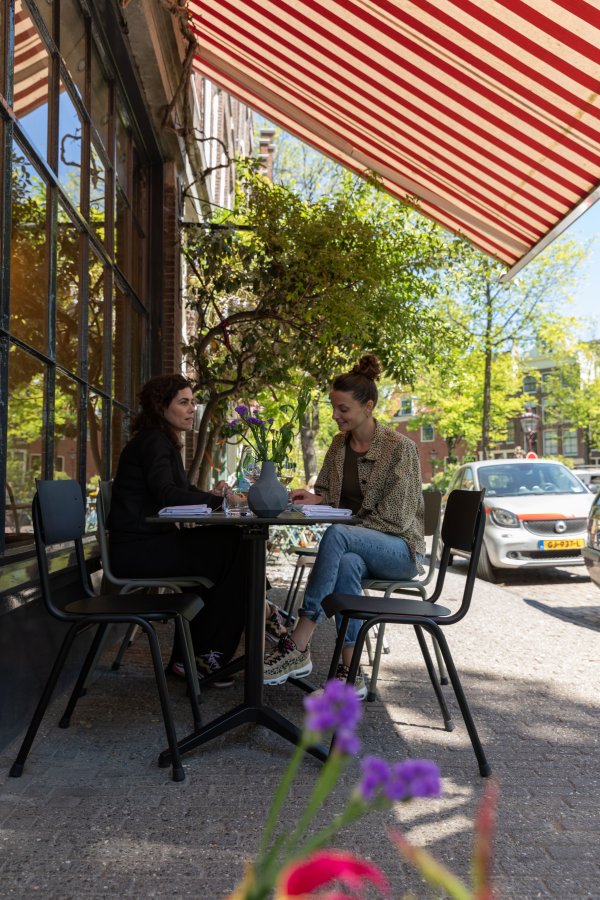 ZUIVER Back To School hagestol, stablebar - sort aluminium