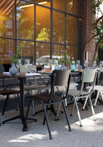 ZUIVER Back To School hagestol, stablebar - sort aluminium