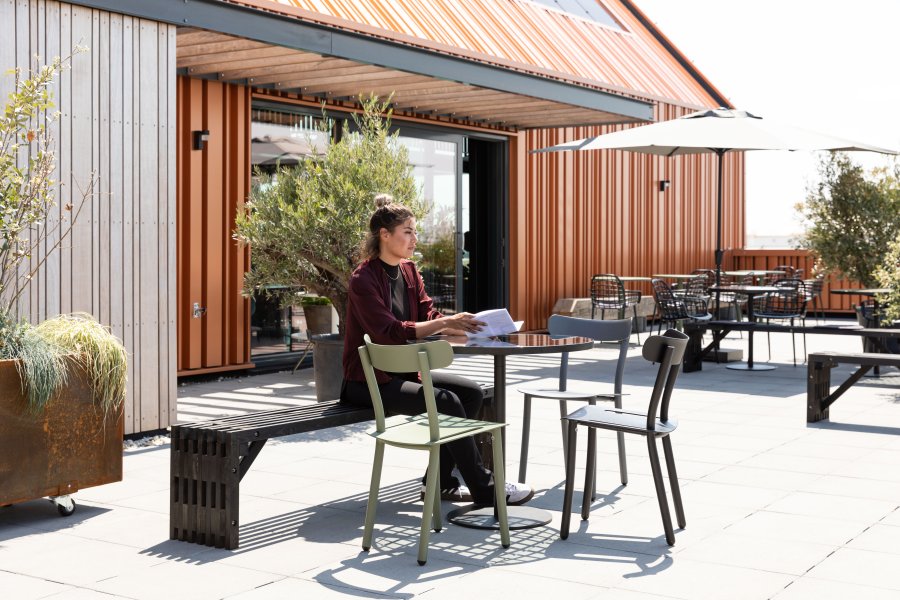 ZUIVER fredagshagestol - sort aluminium