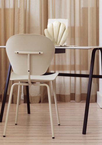 ZUIVER Ocean Rice spisestuestol - beige resirkulert plast fra havet og beige metall