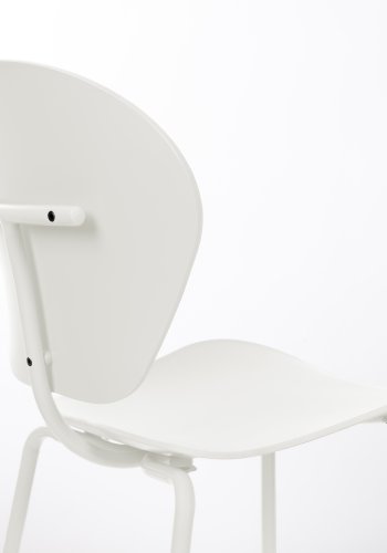 ZUIVER Ocean kokosmelk spisebordstol - hvit resirkulert plast fra havet og hvitt metall