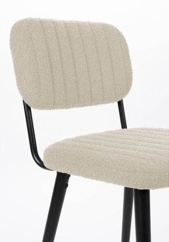 WHITE LABEL LIVING Jake spisestuestol - off-white bouclé og eik