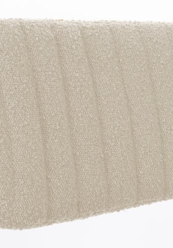 WHITE LABEL LIVING Jake spisestuestol - off-white bouclé og eik