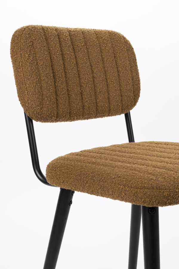 WHITE LABEL LIVING Jake spisestol - oker bouclé og eik