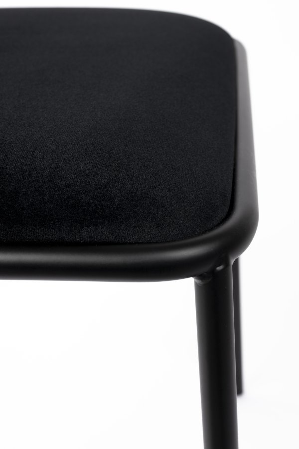 ZUIVER Alba lenestol, med armlener - svart flyel og sort metall