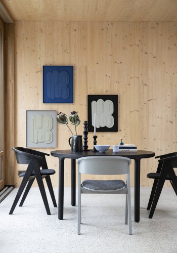 ZUIVER NDSM lenestol, m armlener - sort bouclé stoff og sort bketre/trefiner