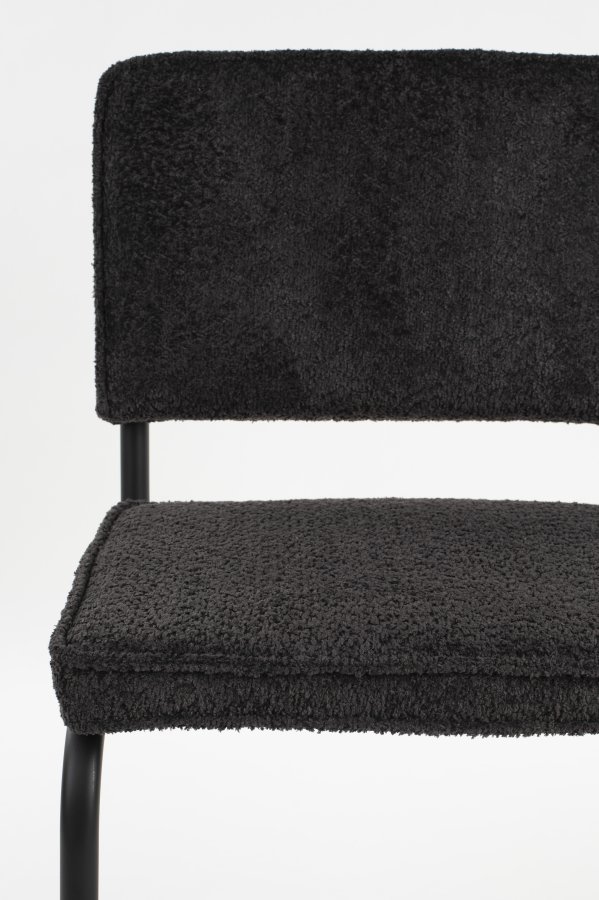 ZUIVER Ridge spisestol - Kink Mykt, svart stoff og rrformet ramme, stabelbar