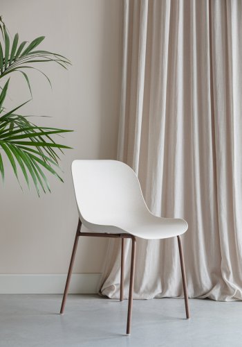 WHITE LABEL LIVING Spisestuestol i hvete – hvit polypropylen og metall