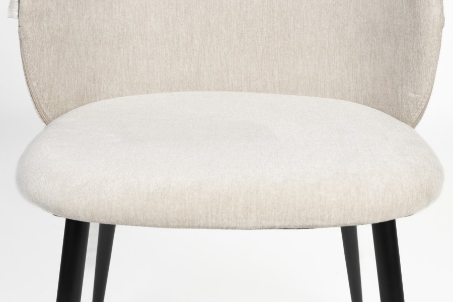 ZUIVER Koselig spisestol - beige polyesterflyel og sort metall
