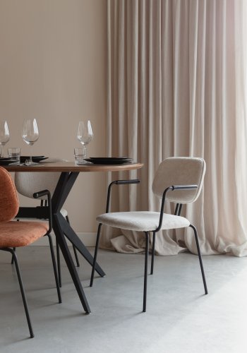 WHITE LABEL LIVING Bouton spisestuestol, stabelbar - off-white polyester og svart jern