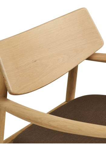 HOUSE NORDIC Olvera f�t&ouml;lj, med armst&ouml;d - brun polyester och naturlig ek