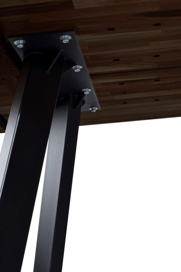 ROWICO Fred plankebord - mrk brun eik og svart metall (240x100) 