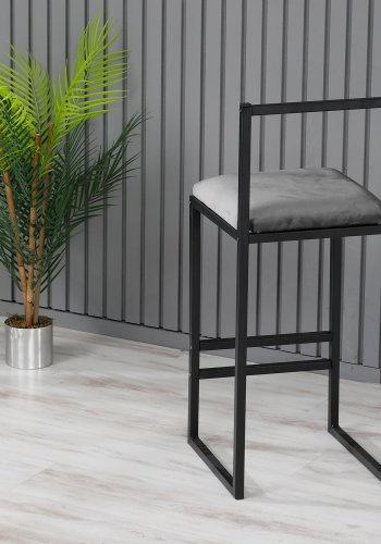 NORDVRK Nordic barkrakk, med ryggsttte, fotsttte og polstret sete - svart metall