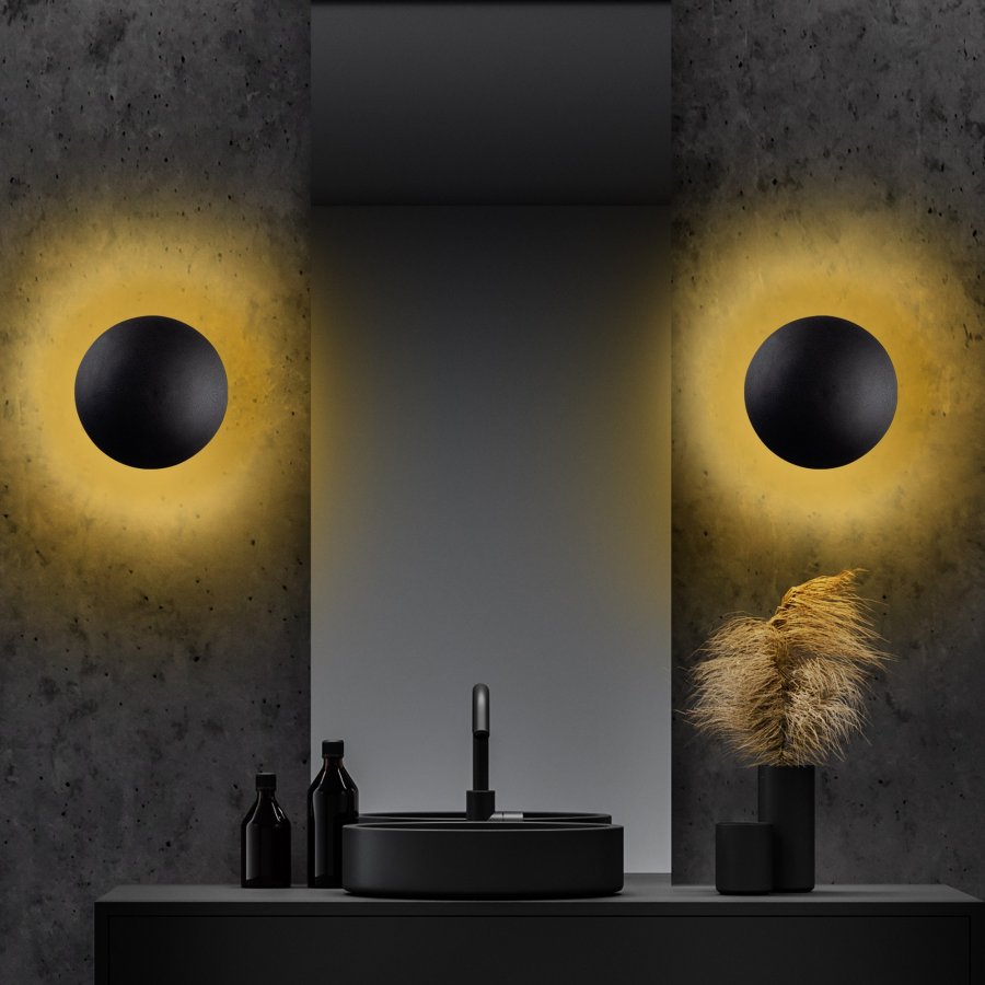 LUMI Yosma vegglampe - svart og kobbermetall