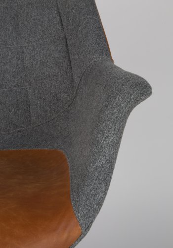 ZUIVER Doulton svingstol, med armlener - vintage brun PU og sort stl