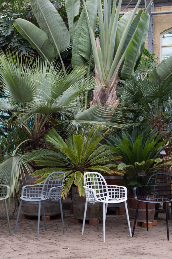 ZUIVER Albert Kuip hagestol, med armlener, stabelbar - grnn aluminium