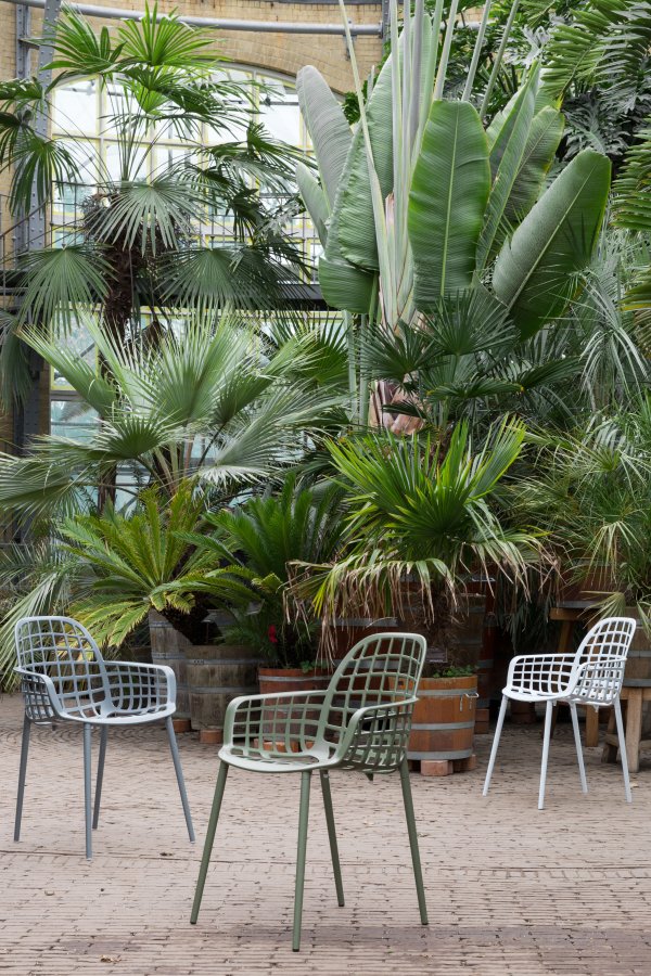 ZUIVER Albert Kuip hagestol, med armlener, stabelbar - grnn aluminium