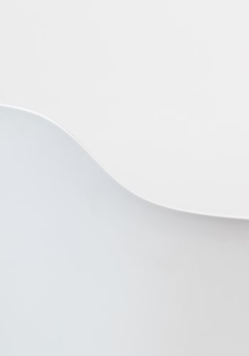 WHITE LABEL LIVING Tango spisebordsstol, med armlener - hvit polypropylen og stl